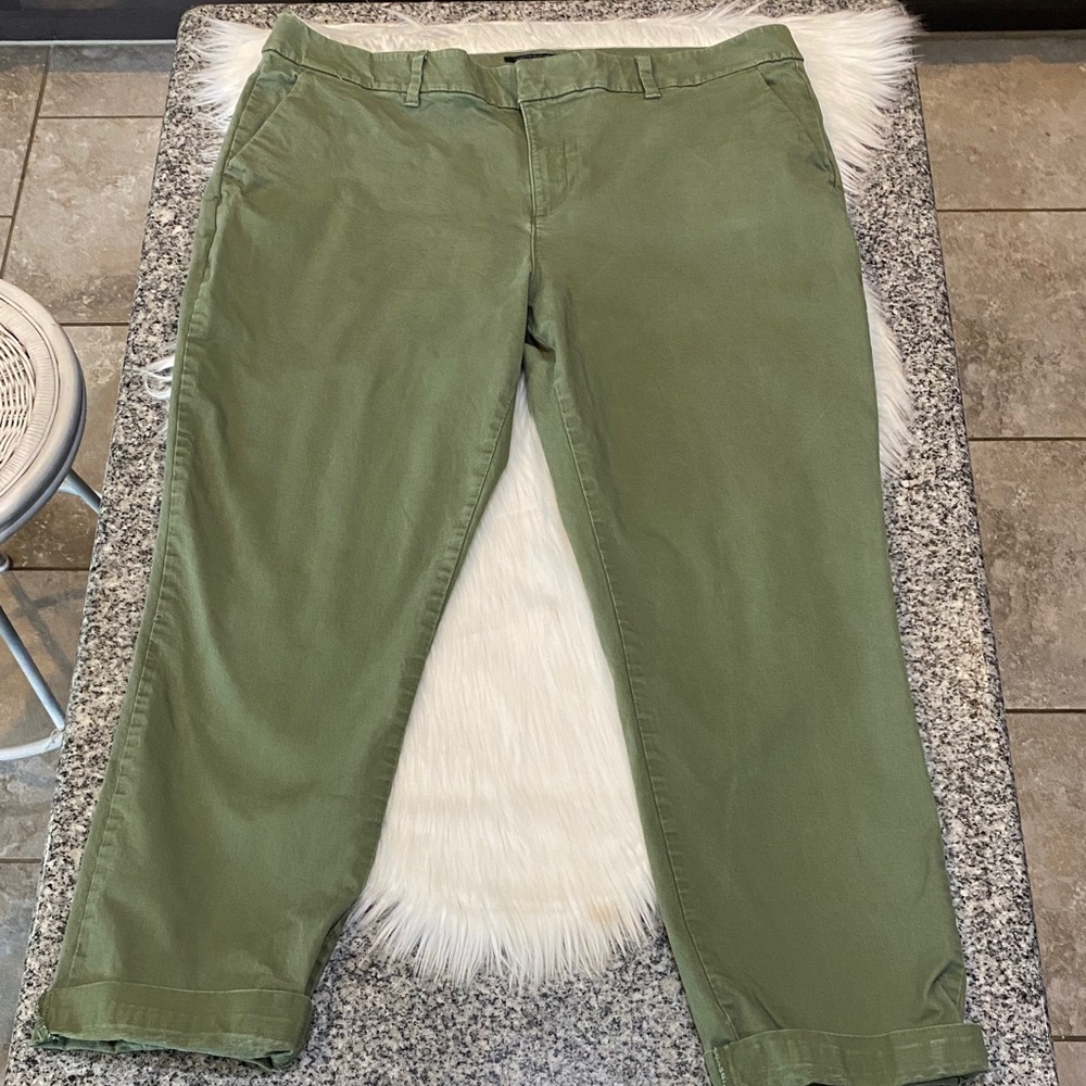 Tommy Hilfiger green Hampton chino pants